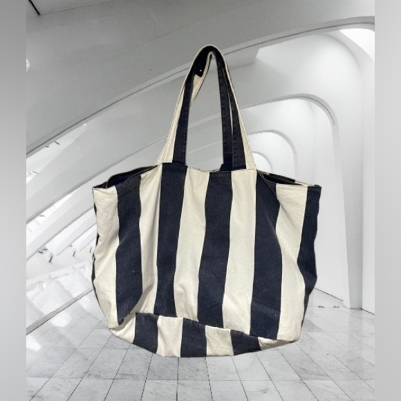 Fit+Fresh UNISEX All The Things Tote Weekender/BEACH bag- X.Large- fit 50lb. - Picture 2 of 6